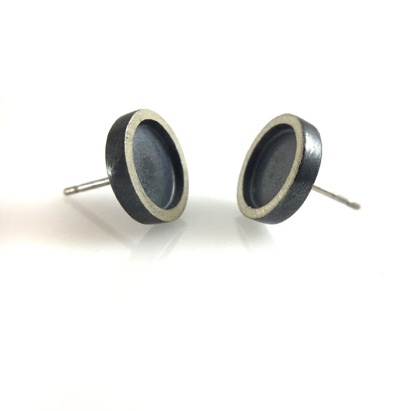 Oxi/Silver Circle Studs