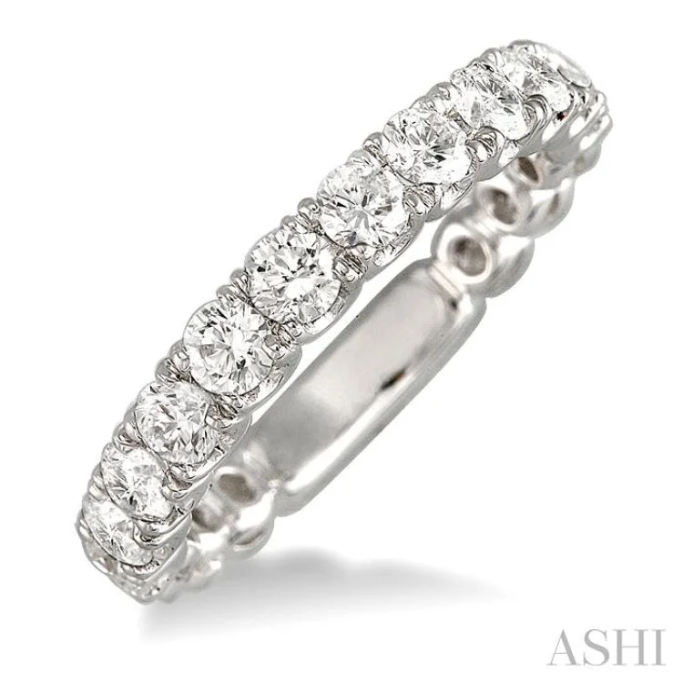 1 1/5 Ctw Diamond Matching Wedding Band in 14K White Gold